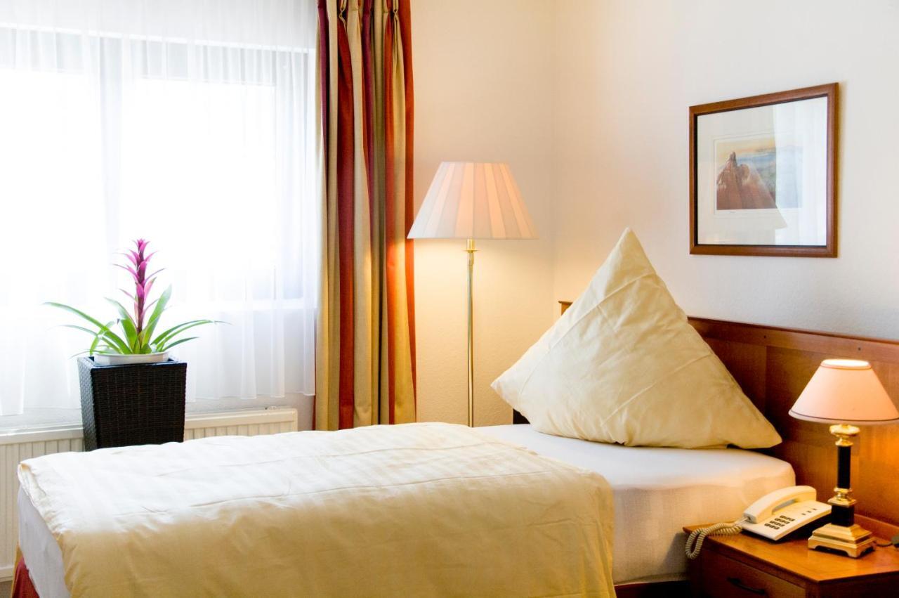 Hotel Koelner Hof Refrath Bergisch Gladbach Buitenkant foto